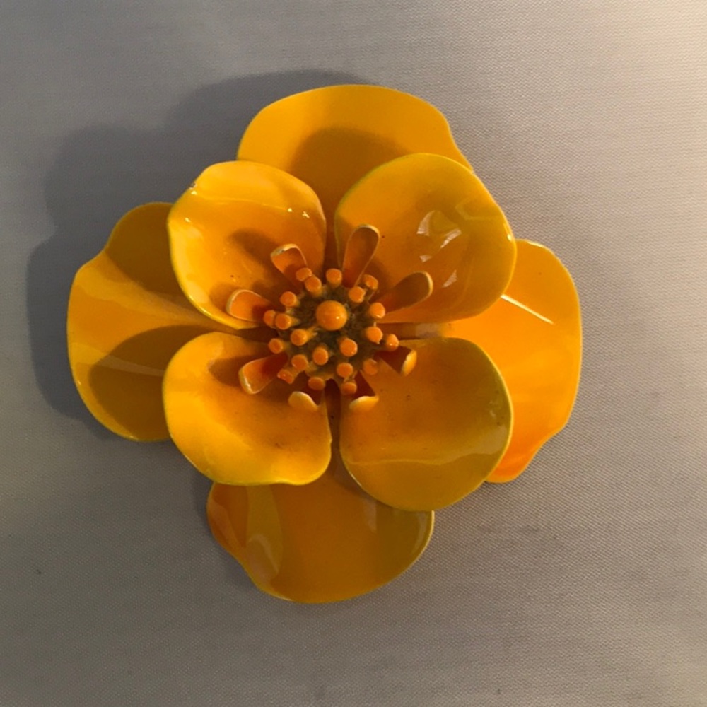 Vintage Yellow Enamel Flower Pin/Brooch